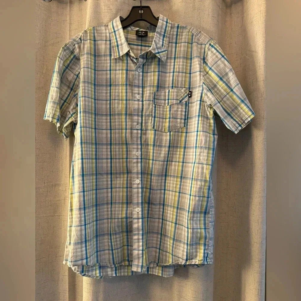 Oakley Men’s Plaid Button up Shirt.‎ Size L.  One front Pocket. Multi-color